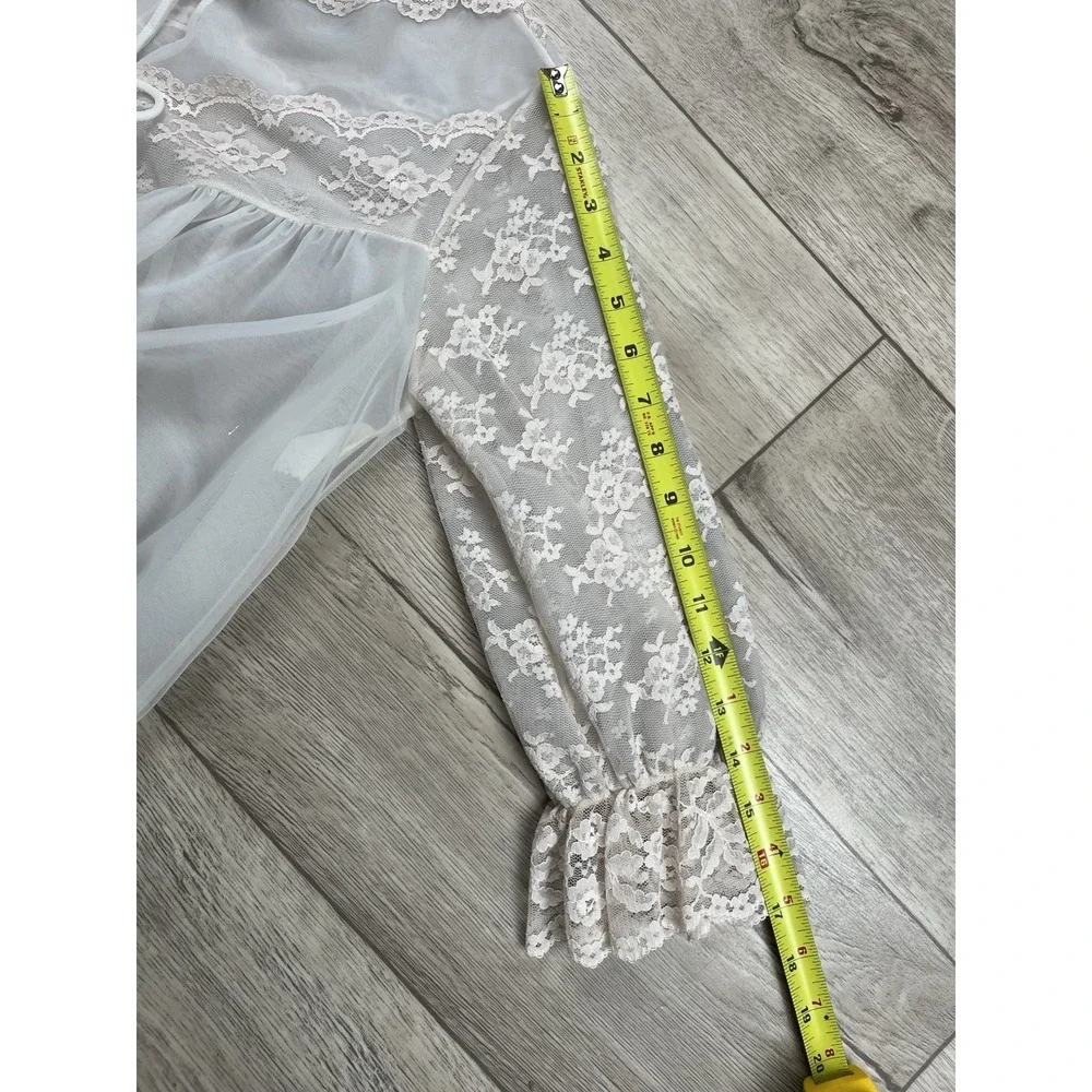 VTG ILGWU Robe‎ Women's Size 36 White with Soft Pink Lace Chiffon Sheer Peignoir